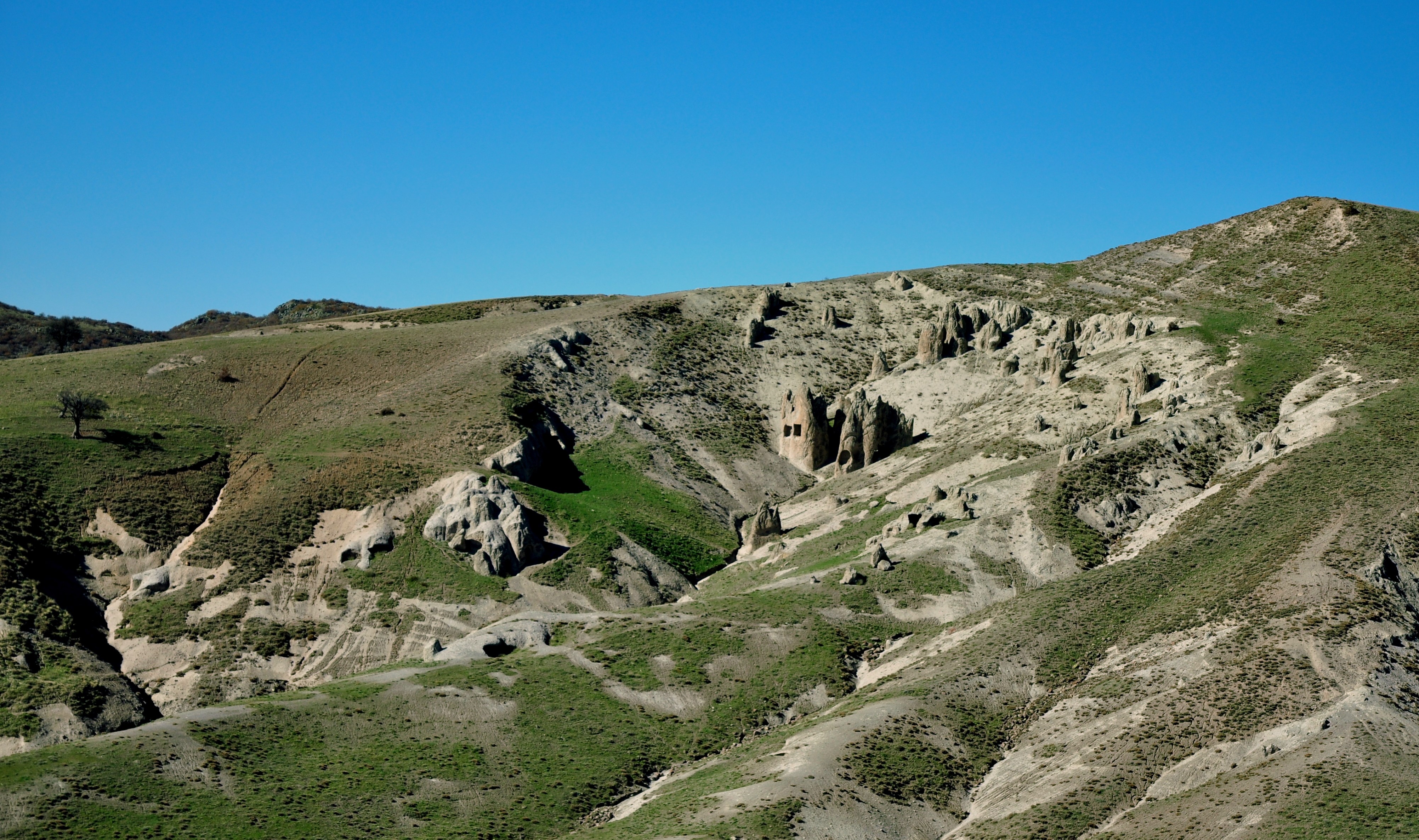 Bozköy/Tıraz Peri Bacaları